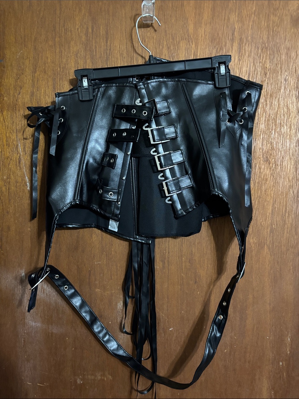 Lace up, buckles corset